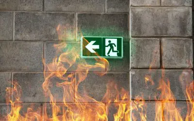 Portoni sezionali e sicurezza antincendio: requisiti e soluzioni per residenze e industrie